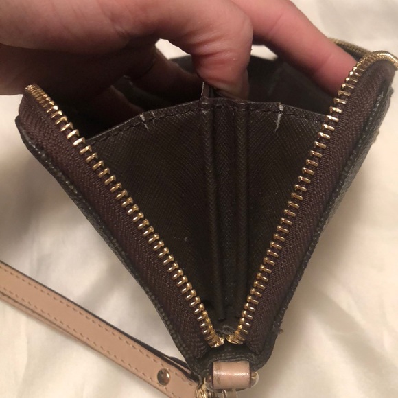 Michael kors wristlet wallet - Picture 8 of 9